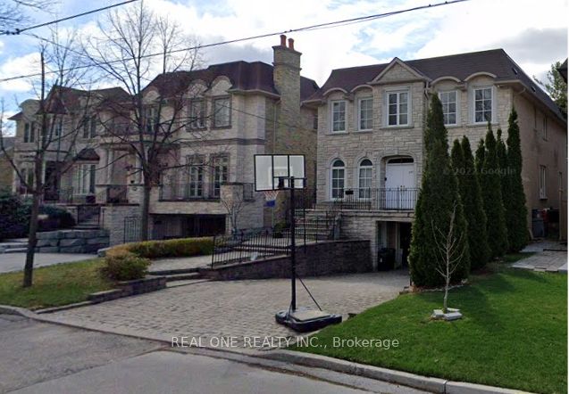 Lower-177 Norton Avenue, Toronto, ON, M2N 4A8