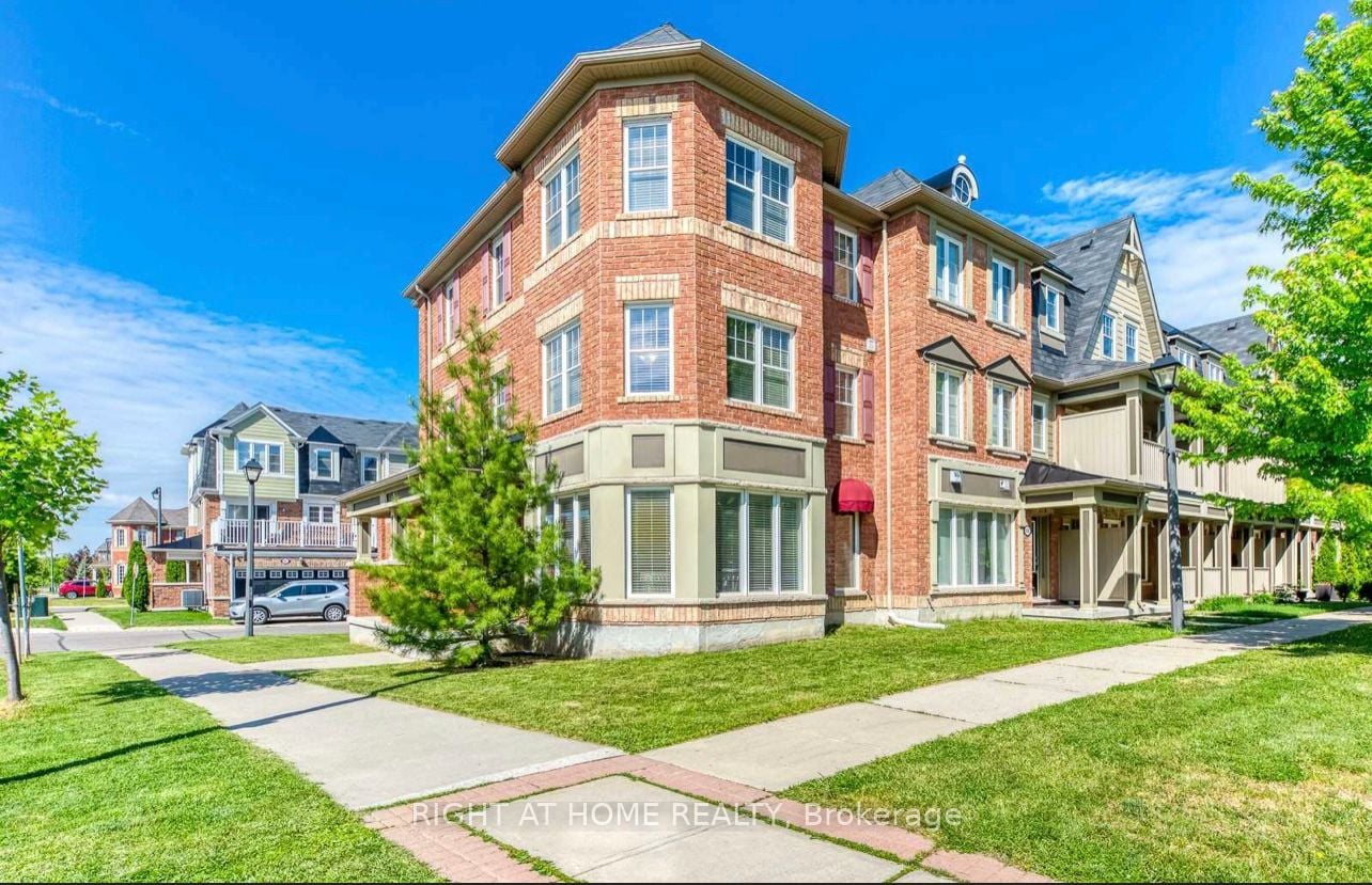 638 Holly Avenue, Milton, ON, L9T 0G3