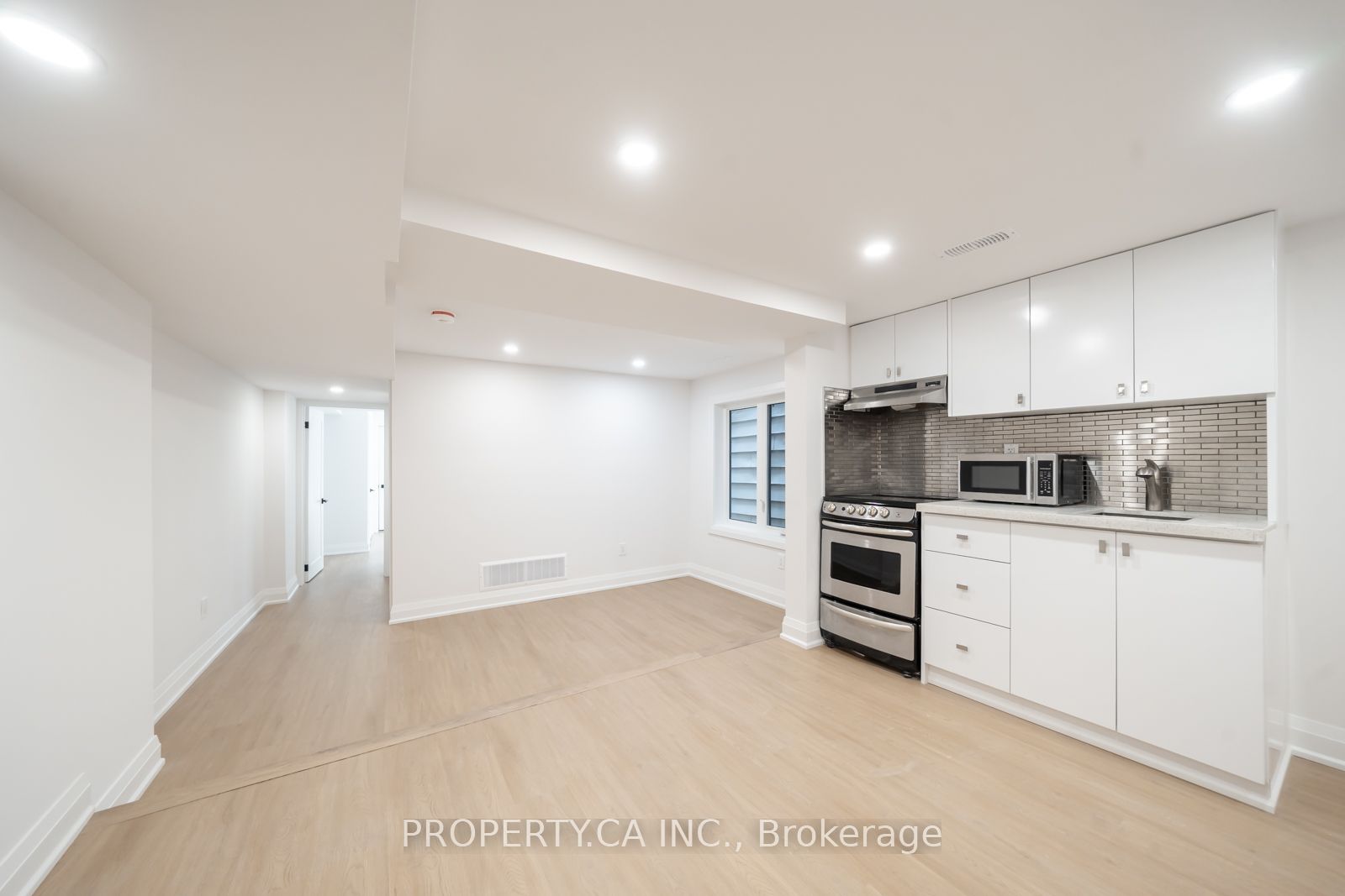 Lower-344 Highfield Road, Toronto, ON, M4L 2V5 photo 5