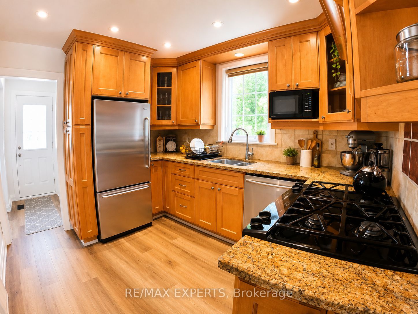 Additional image 5 of 10 Lady Bank Road, Toronto, ON, M8Z 4J5
