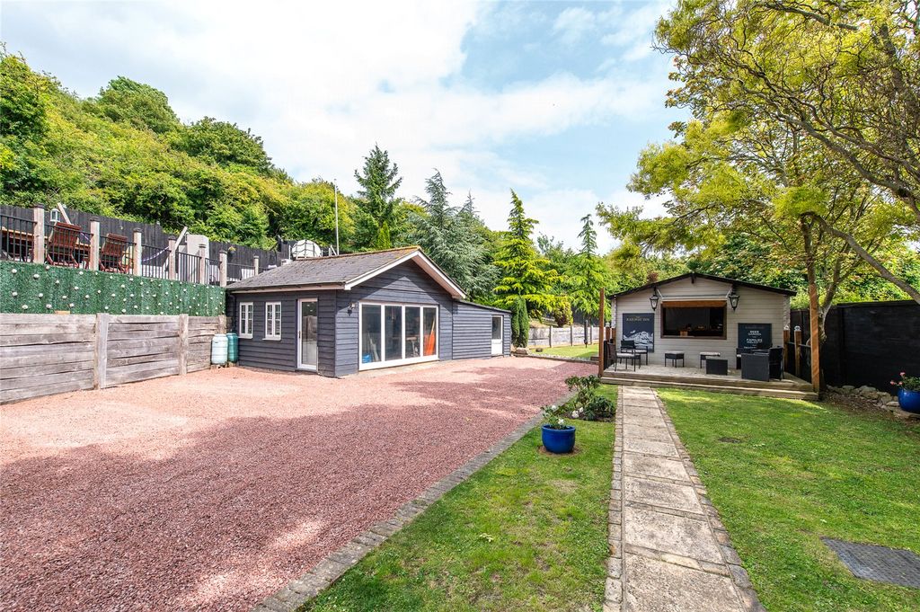 Additional image 19 of 5 bed detached house for saleNashenden Lane, Rochester, Kent ME1