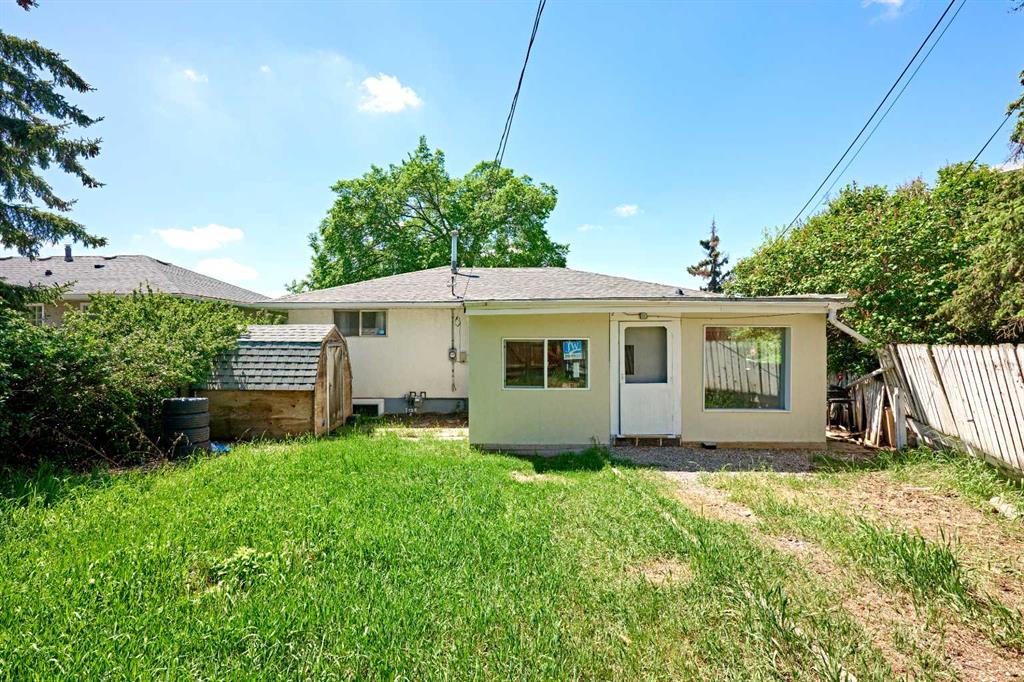 28 Cornell Place NW, Calgary, AB, T2K 1J4 photo 3