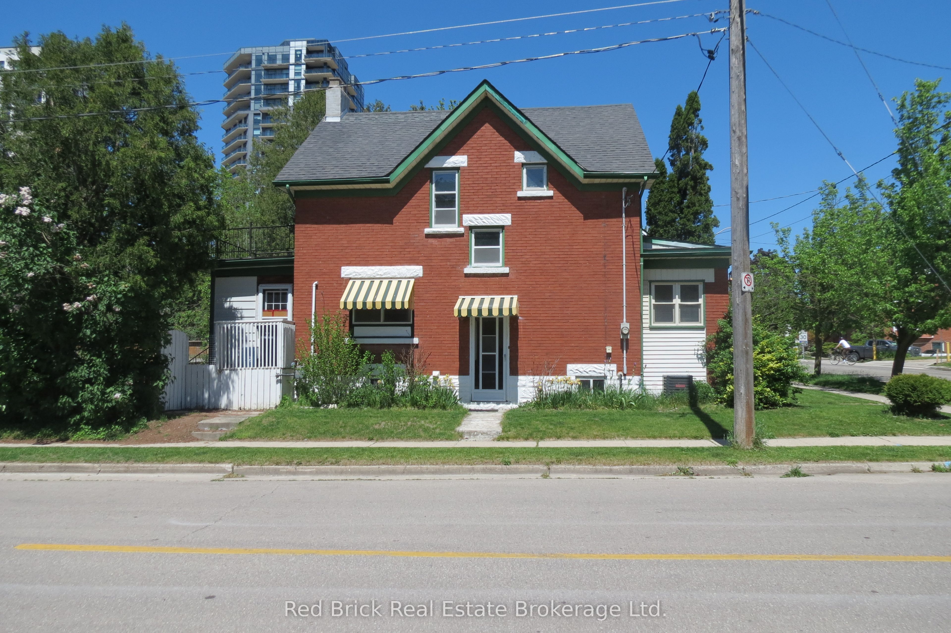 Additional image 3 of 48 John Street W, Waterloo, ON, N2L 1B2