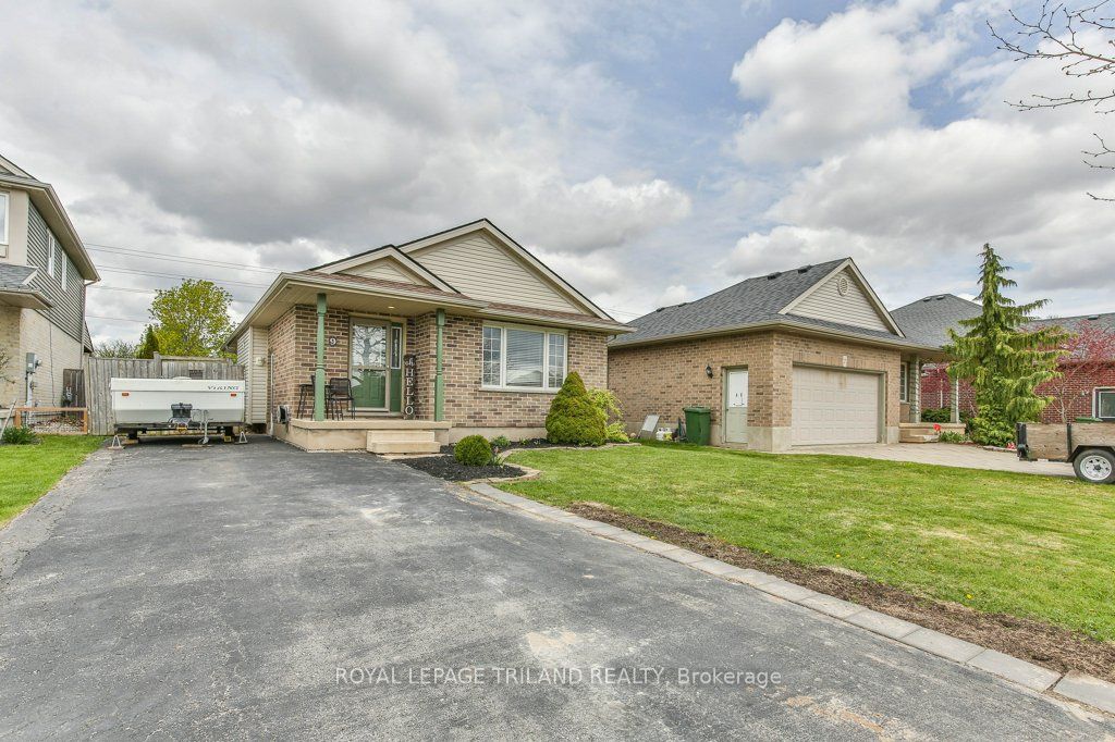 9 Brookside Drive, St. Thomas, ON, N5P 4P1