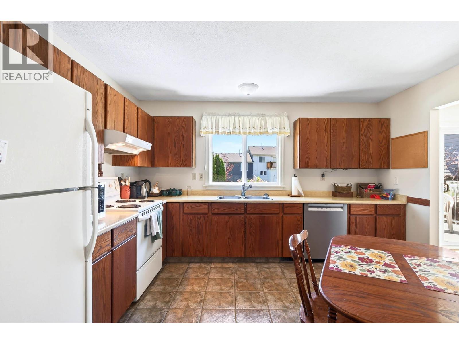 333 Robson Drive, Kamloops, BC, V2E1W2 photo 5
