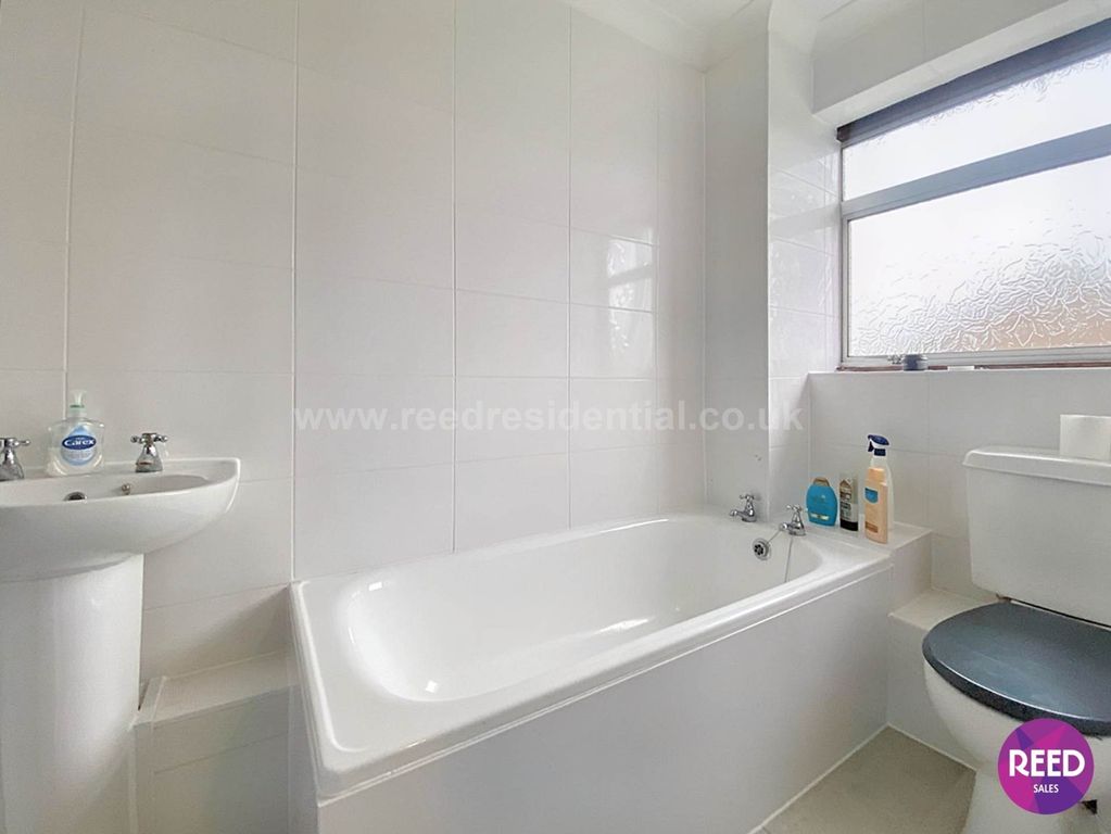 Additional image 30 of 10 bed detached house for saleDorset Gardens, Rochford SS4