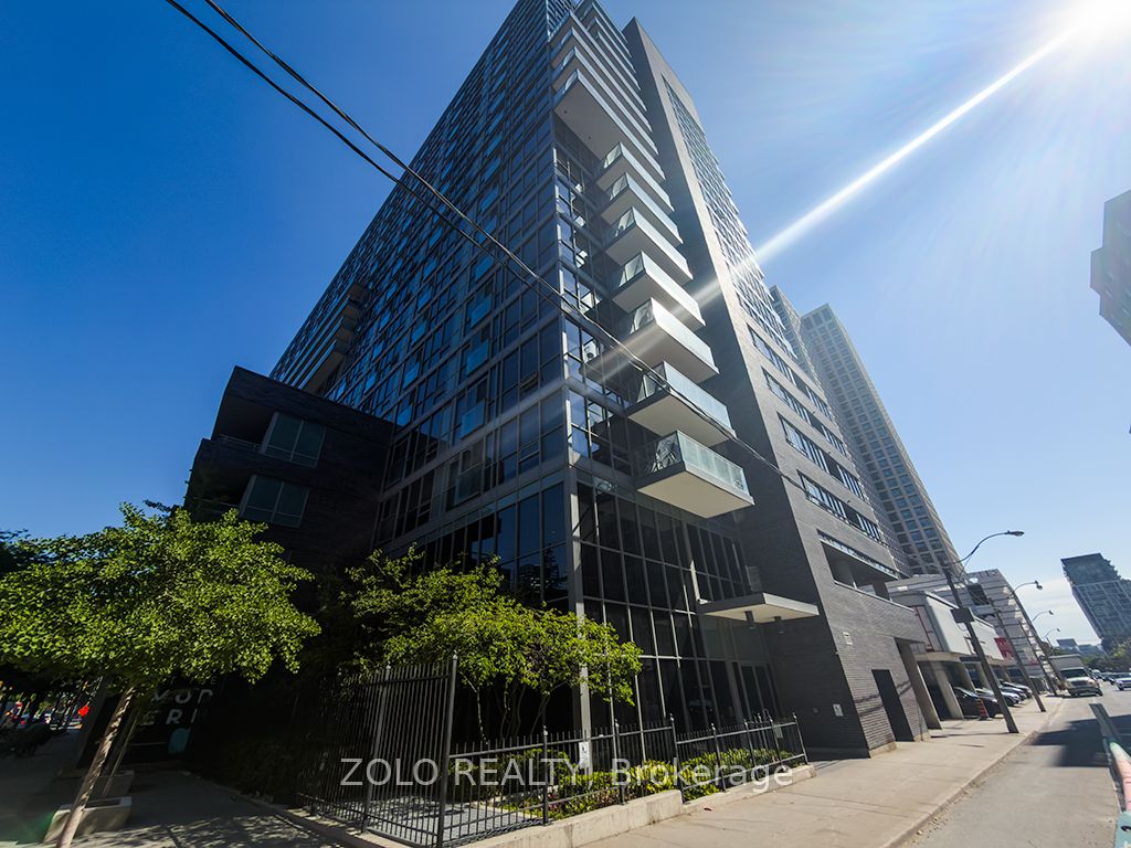 817-320 Richmond Street E, Toronto, ON, M5A 1P9