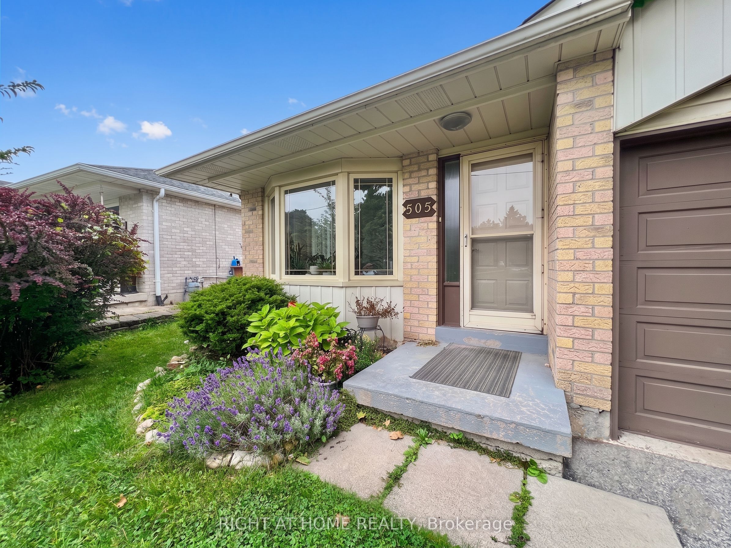 Additional image 2 of 505 London Road, Newmarket, ON, L3Y 6E4