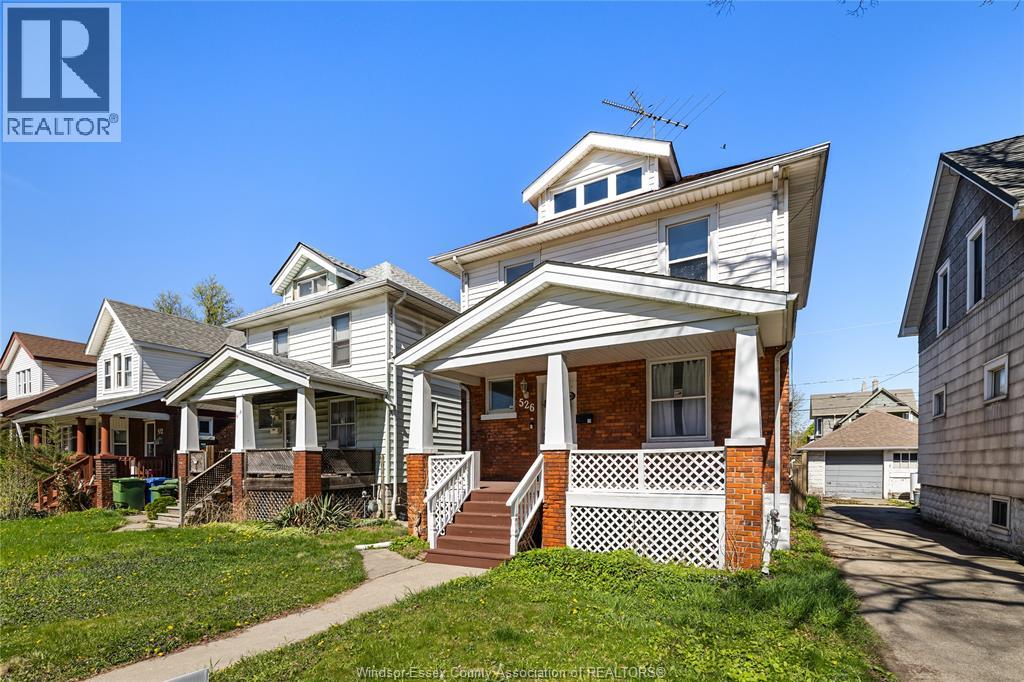 526 Curry , Windsor, ON, N9B2B9 photo 3