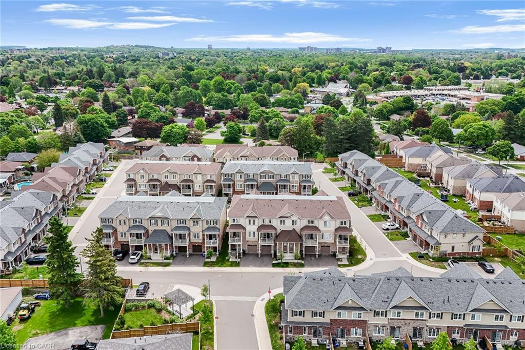 15 Dewberry Drive, Kitchener, ON, N2B 0A9 photo 4