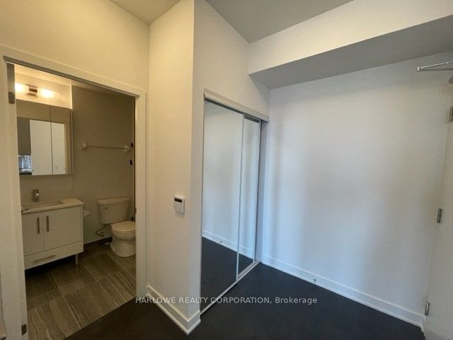 2406-105 Oneida Crescent, Richmond Hill, ON, L4B 0H6 photo 3