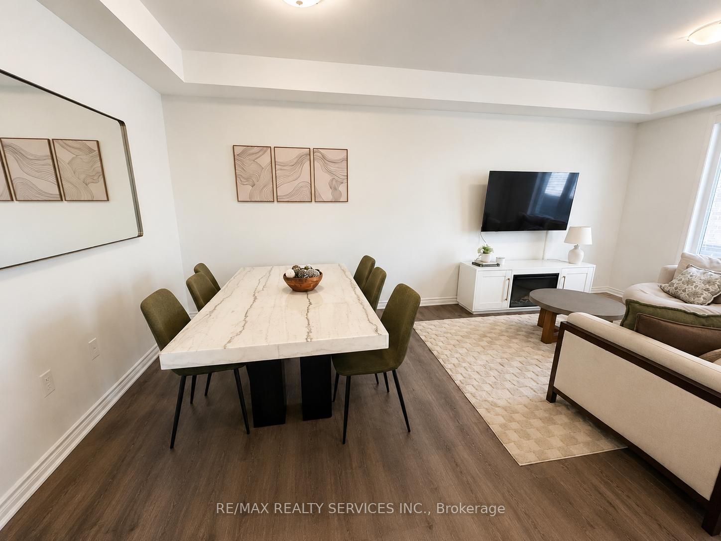 1705 Dance Court, Milton, ON, L9E 2A2 photo 3