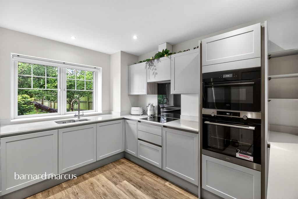 Additional image 21 of 4 bed property for saleLondon Road, Redhill RH1