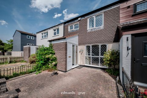 Cambridge Drive, Marston Green, Birmingham B37