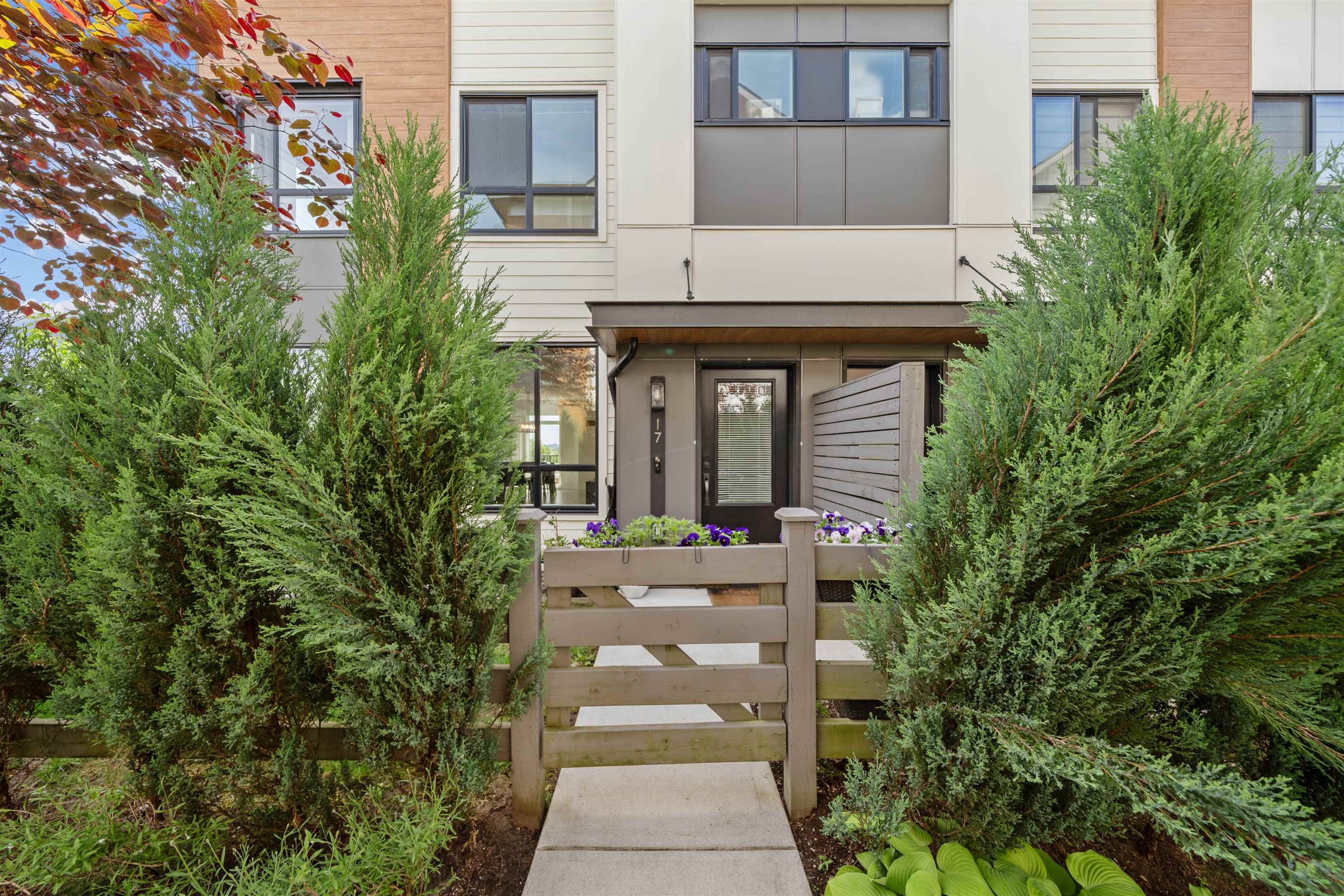 Additional image 5 of 17-15151 Edmund Drive, Surrey, BC, V3S 0B2