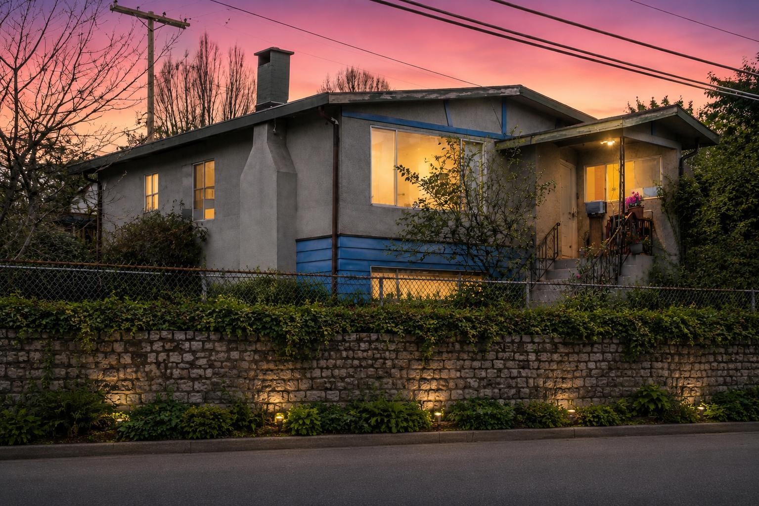 3141 Broadway E, Vancouver, BC, V5M 1Z7