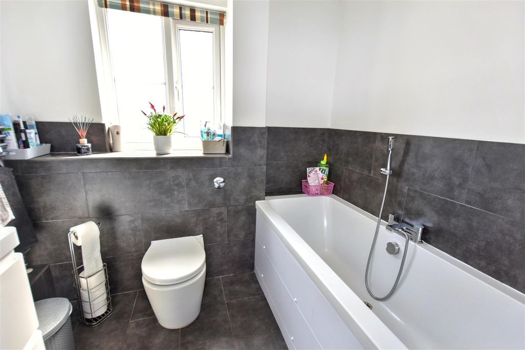 Additional image 20 of 4 bed detached house for saleHeathfield Gardens, Redruth Highway, Redruth TR15