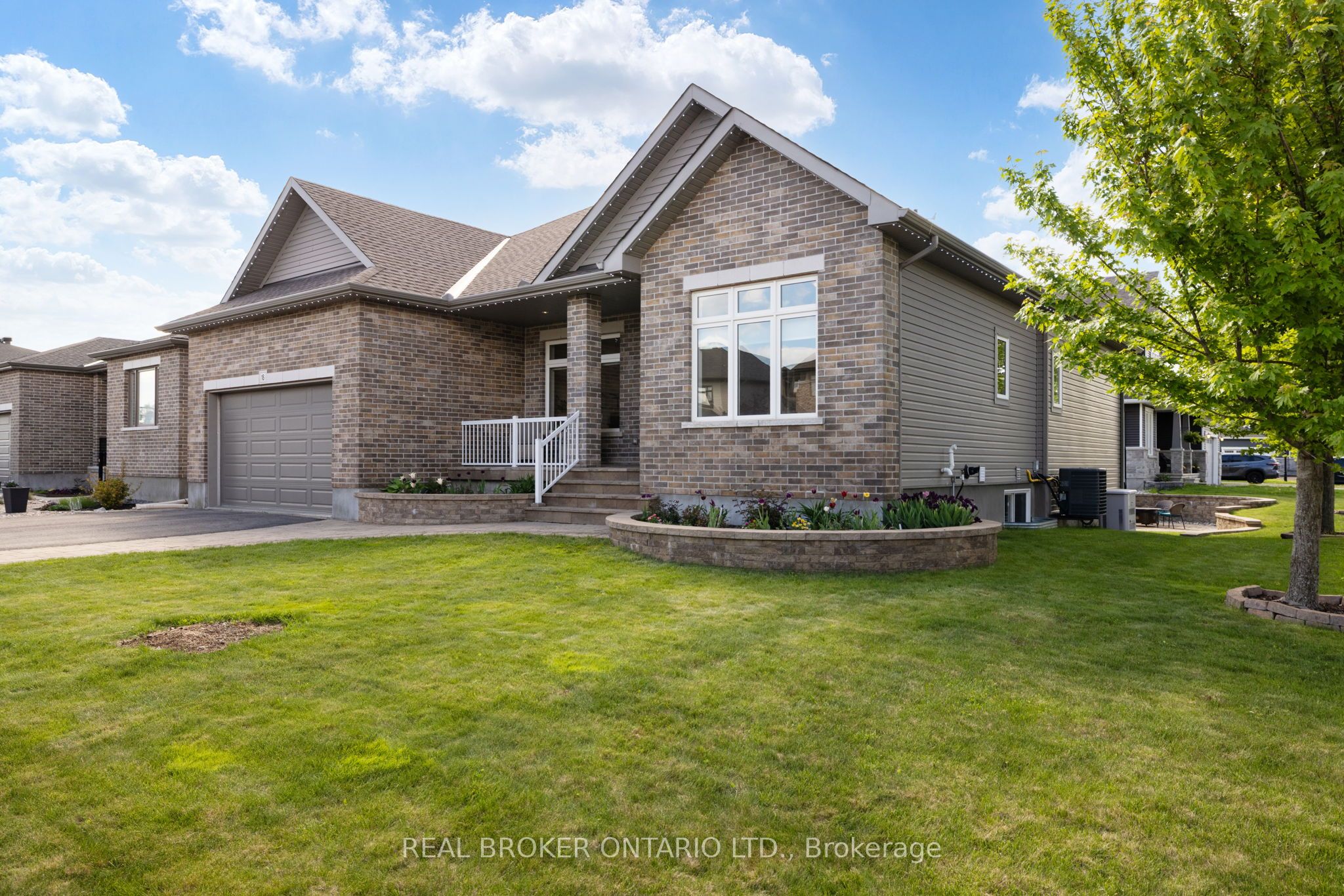 18 Bryce Court, Carleton Place, ON, K7C 0E5 photo 2