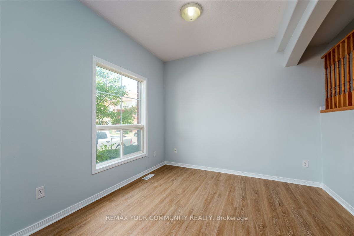 401-246 Spillsbury Drive, Peterborough, ON, K9K 0A1 photo 4
