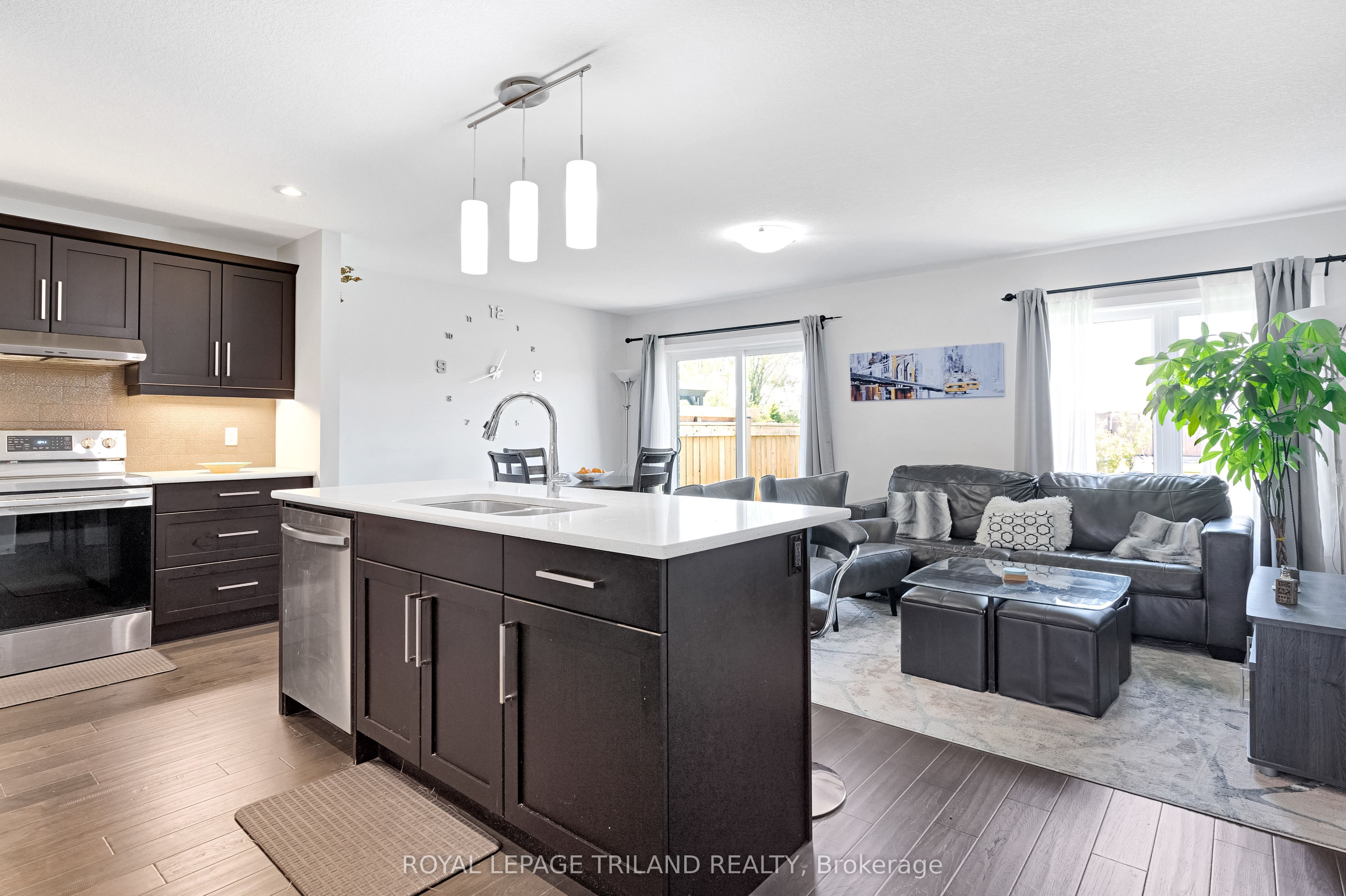114 Benjamin Parkway, St. Thomas, ON, N5R 0L6 photo 5