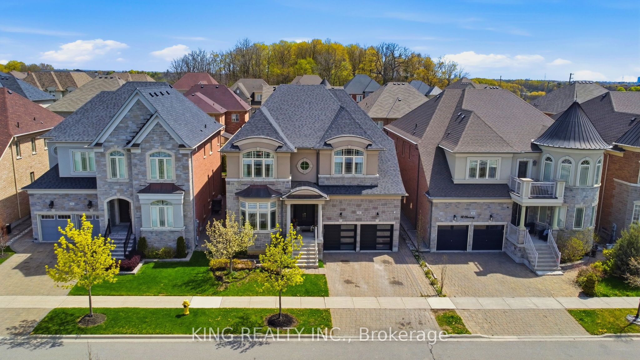 76 Chesney Crescent, Vaughan, ON, L4H 4A5 photo 2
