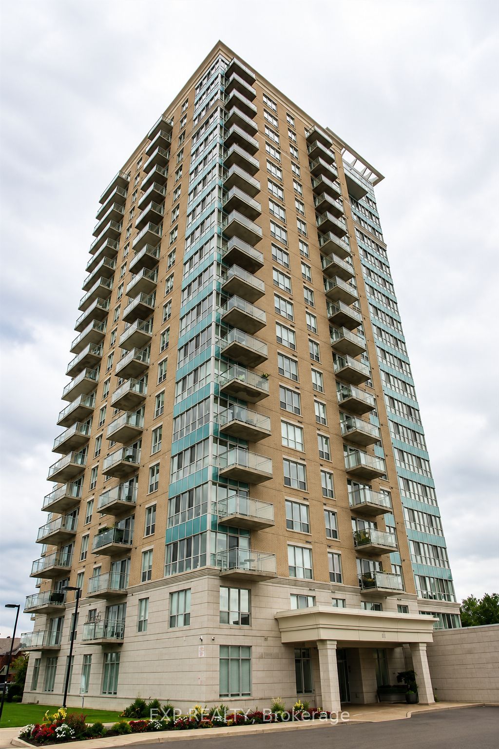 204-90 Landry Street, Ottawa, ON, K1L 0A9