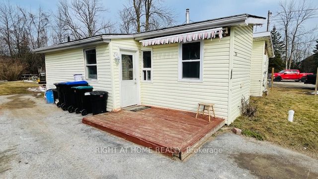 26 George Avenue, Wasaga Beach, ON, L9Z 2X9 photo 2