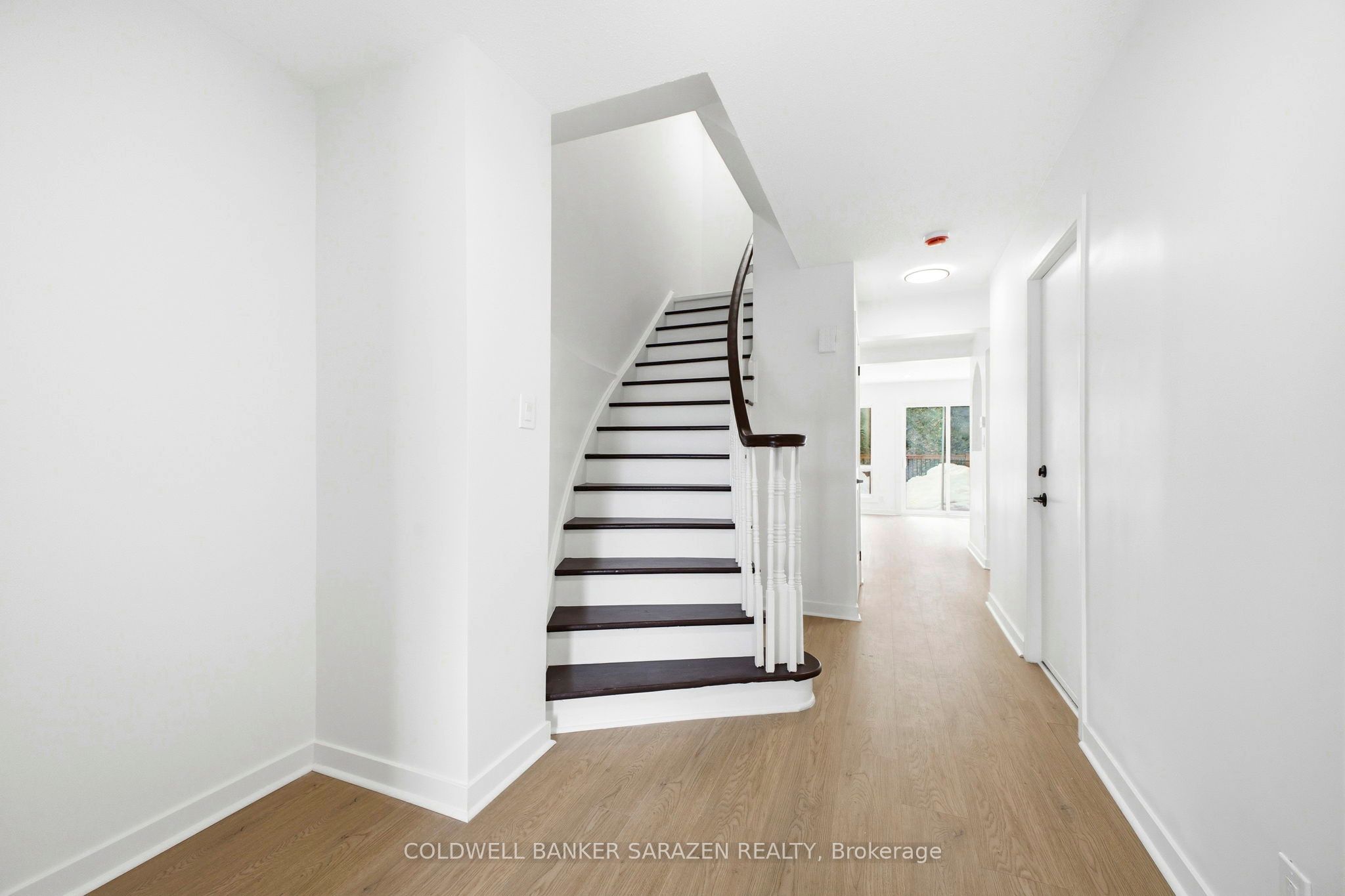 74 Shearer Crescent, Ottawa, ON, K2L 3N1 photo 3