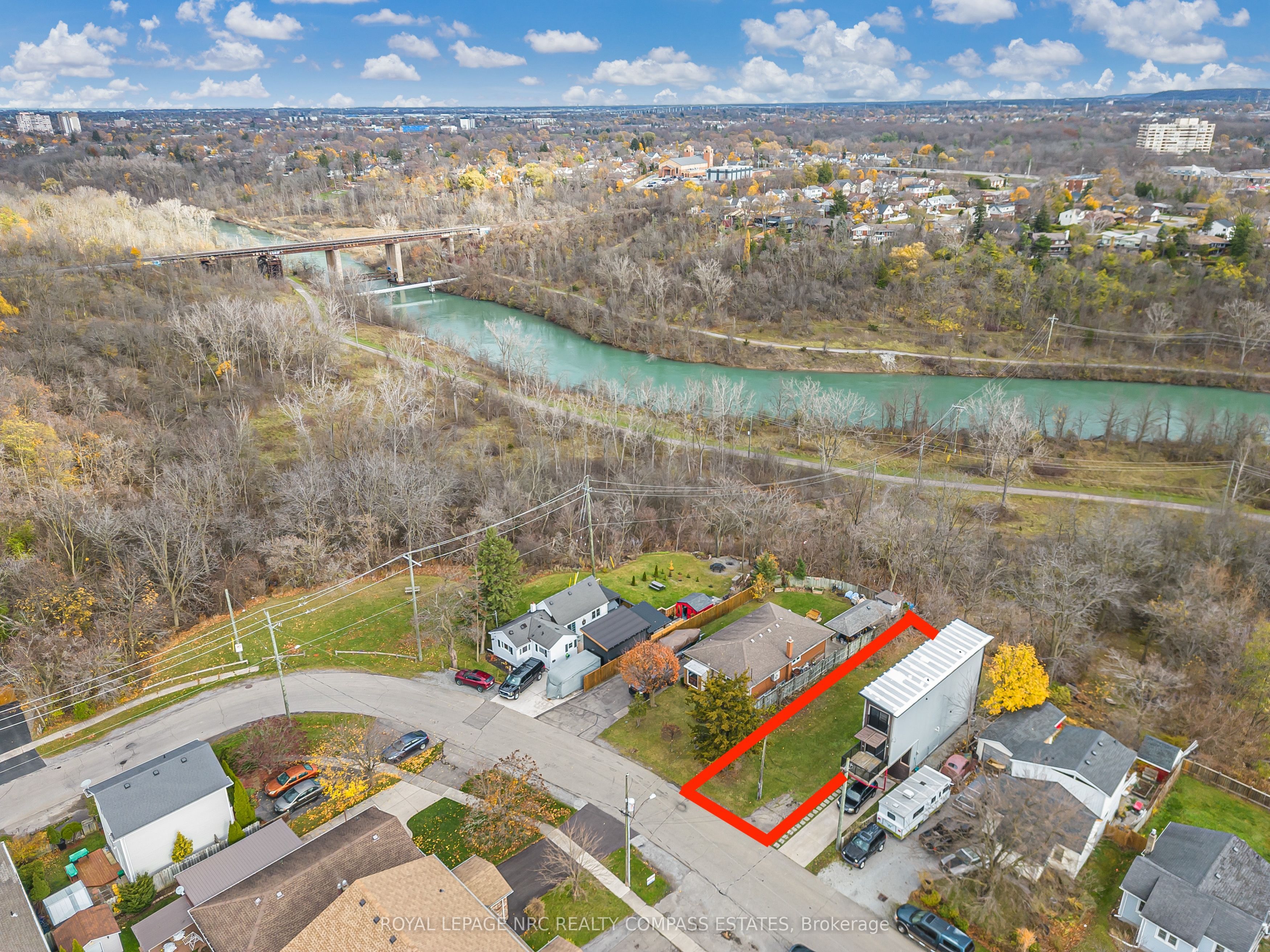15 Hillview Road N, St. Catharines, ON, L2S 1S1 photo 4