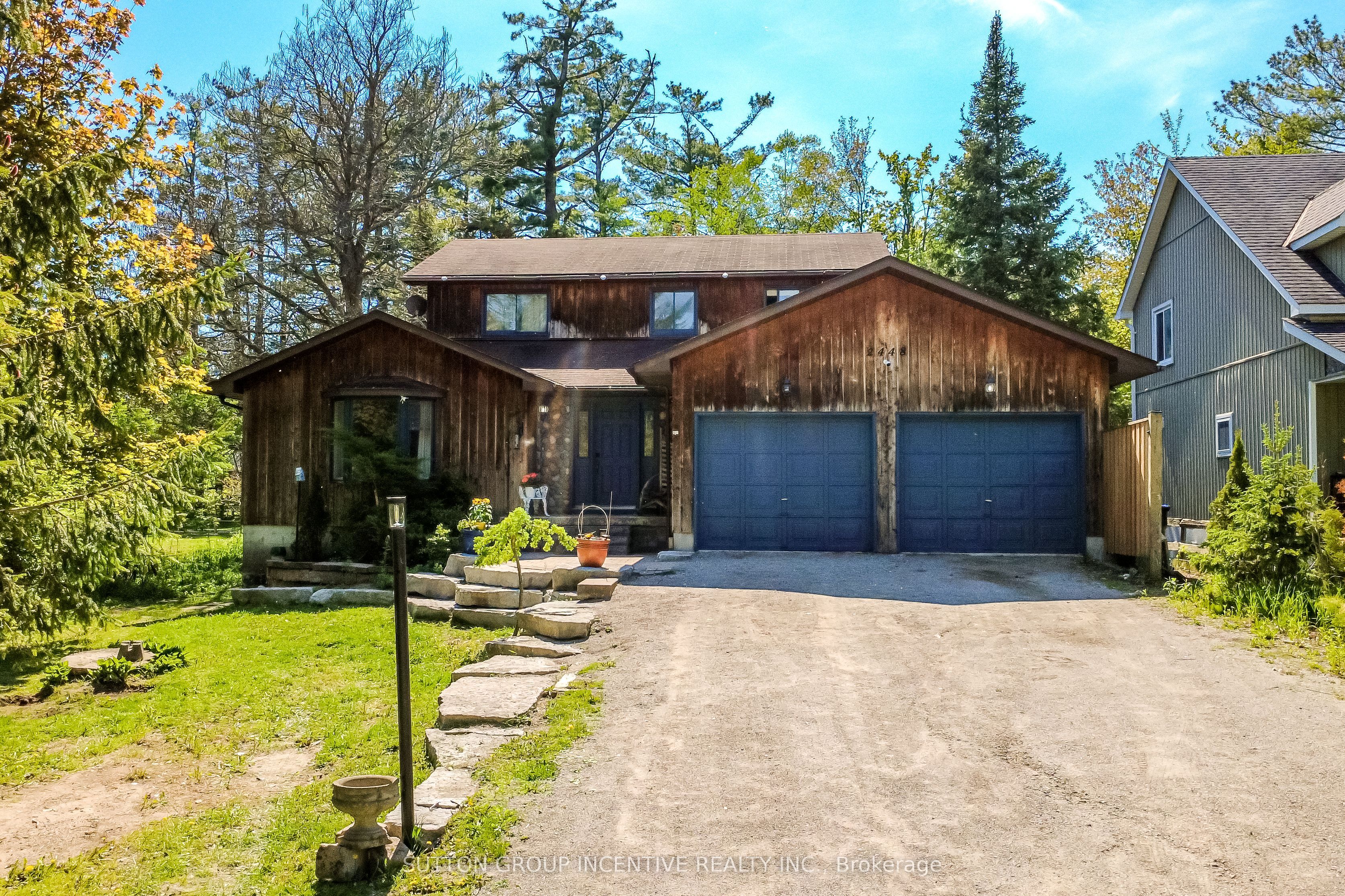 2448 Wallace Avenue, Innisfil, ON, L9S 2G5