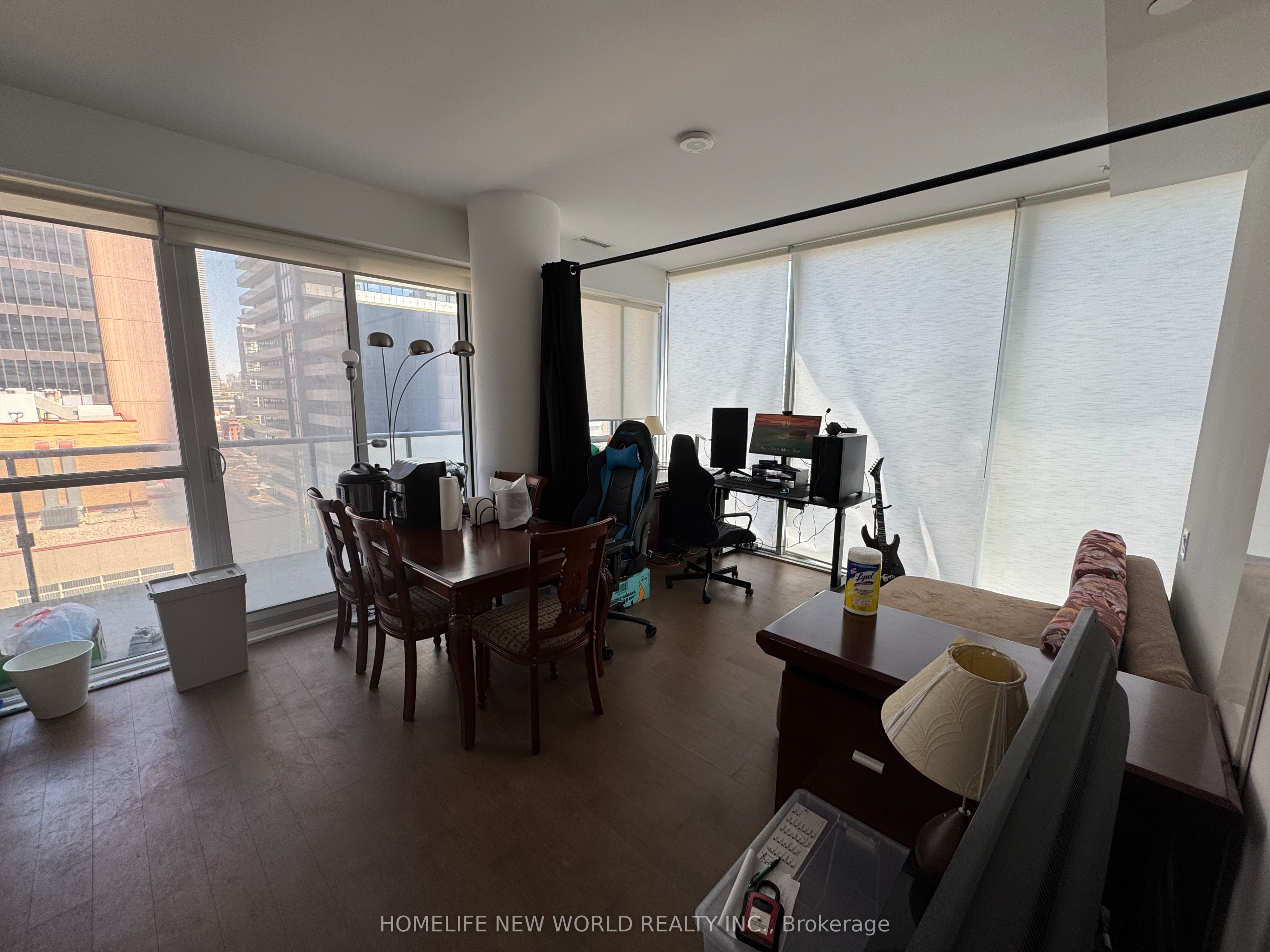 1709-15 Grenville Street, Toronto, ON, M4Y 1A1 photo 3