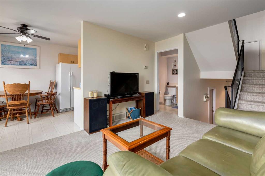 56-5019 46 Avenue SW, Calgary, AB, T3E 6R1 photo 5