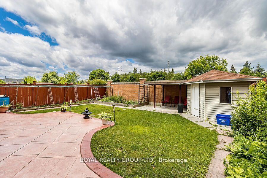 Additional image 4 of 80 Sleightholme Crescent, Brampton, ON, L6P 3E7