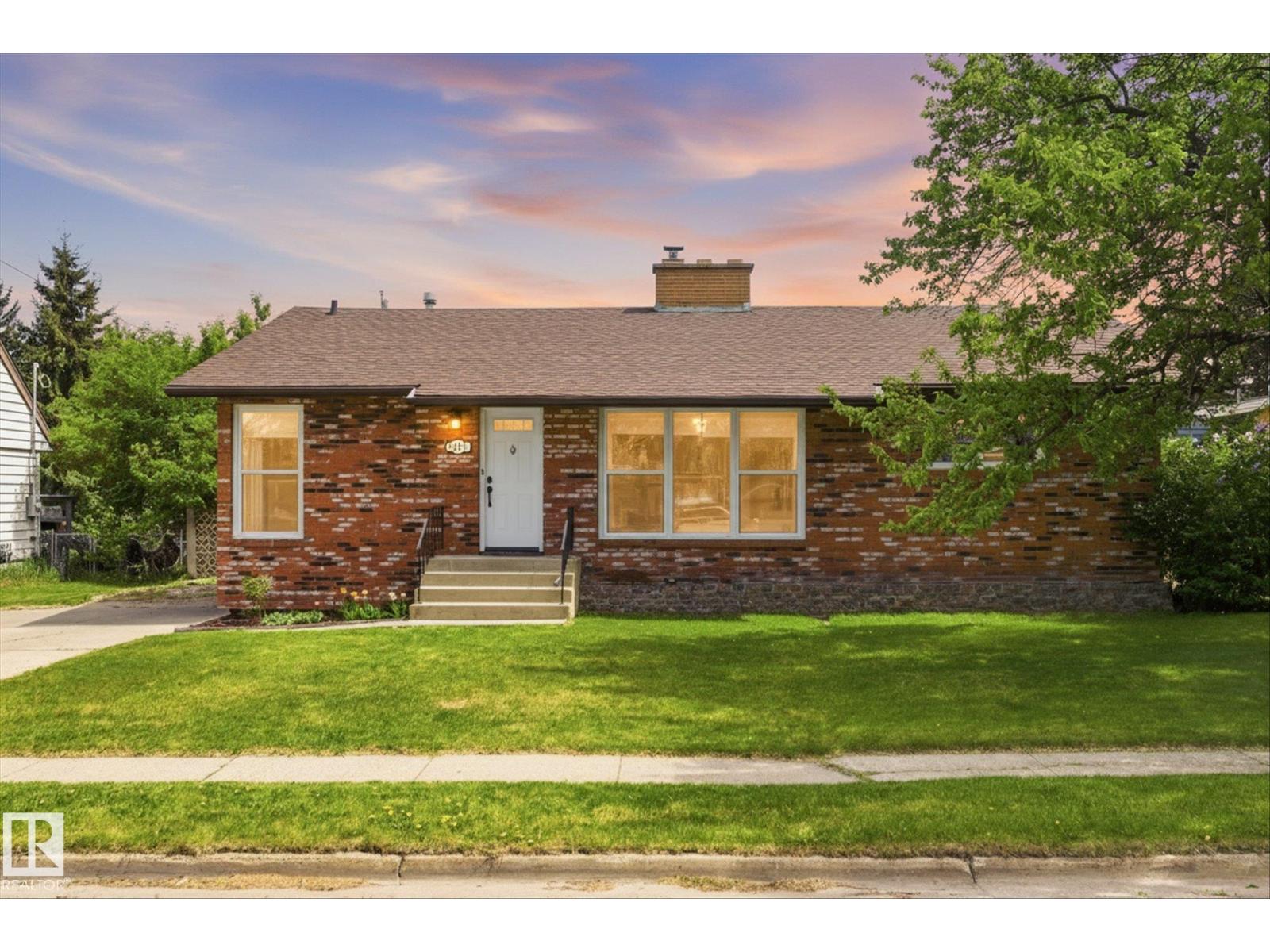 5411 49 Street, Stony Plain, AB, T7Z1B5