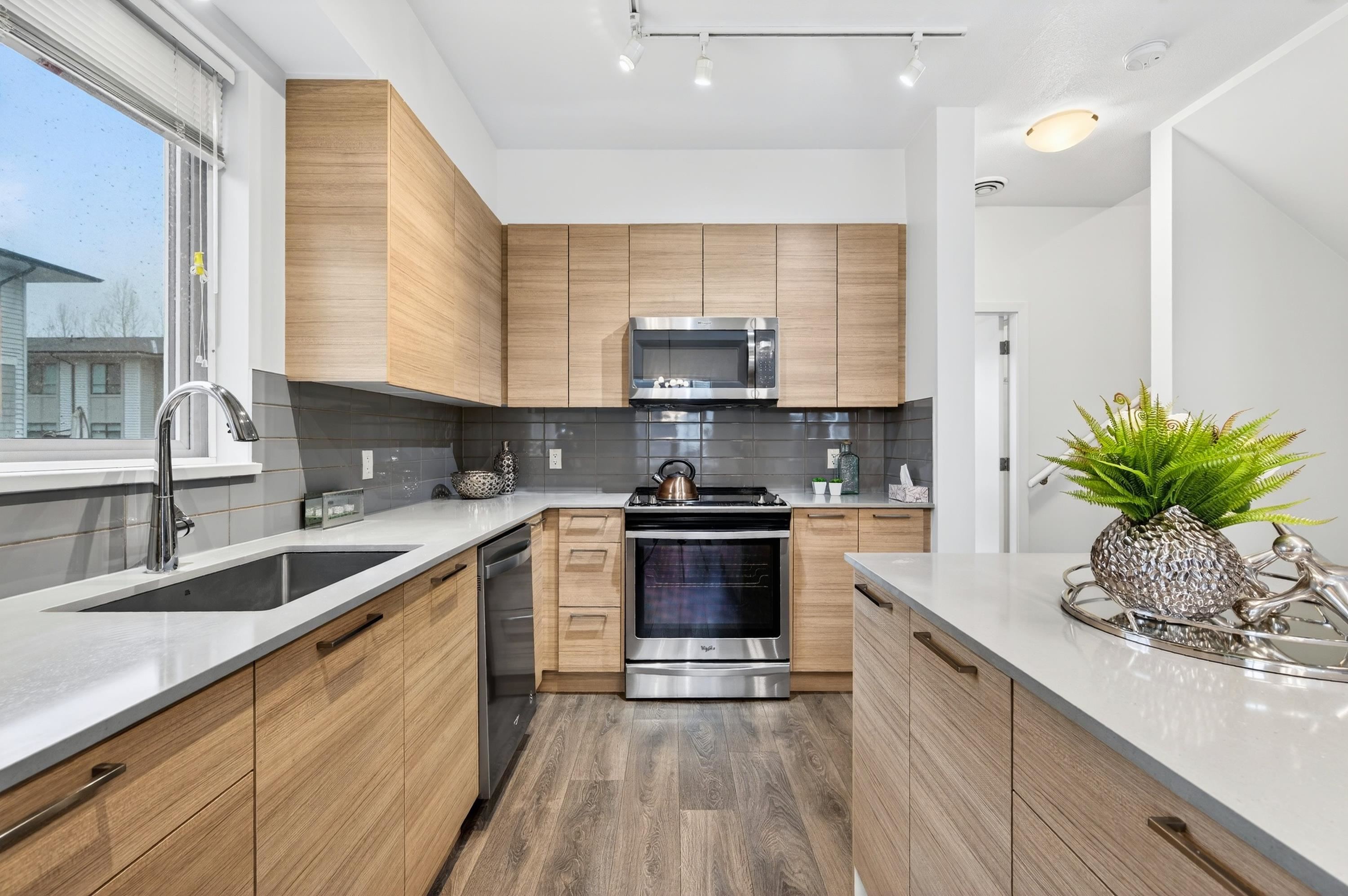 Additional image 6 of 1405-18505 Laurensen Place, Surrey, BC, V4N 6R7