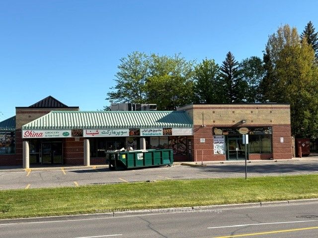 2-14879 Yonge Street, Aurora, ON, L4G 1A1