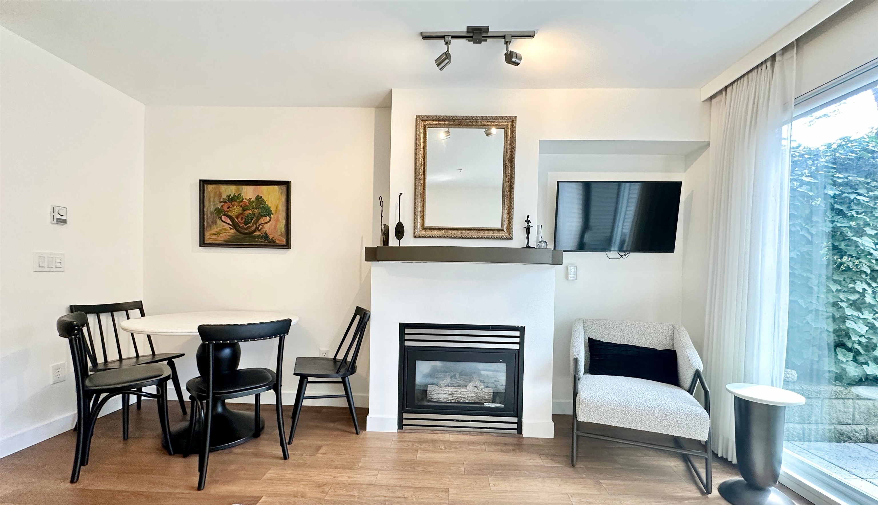 3160 4th Avenue W, Vancouver, BC, V6K 1R7 photo 3