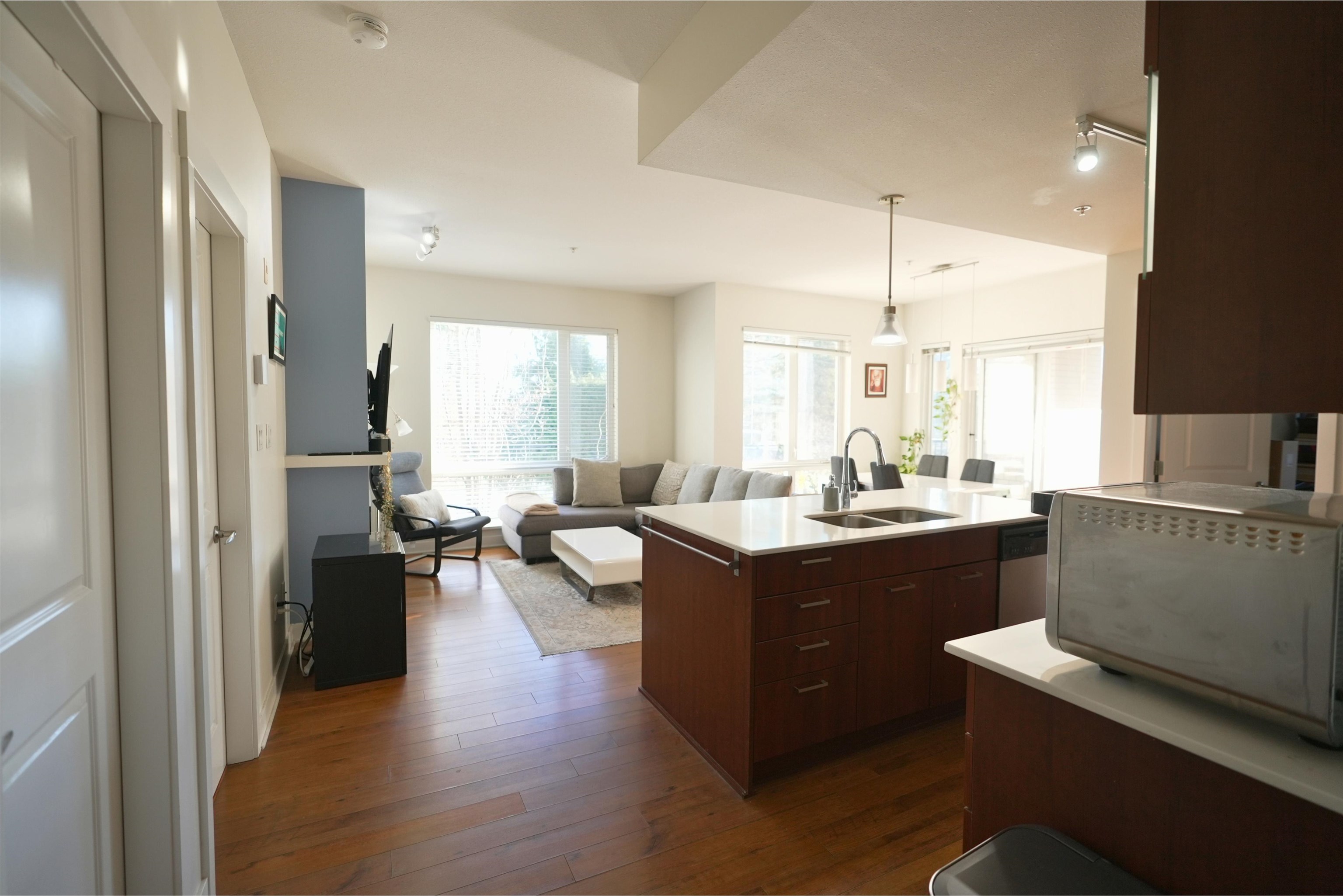 Additional image 4 of 204-13339 102a Avenue Avenue, Surrey, BC, V3T 0C5
