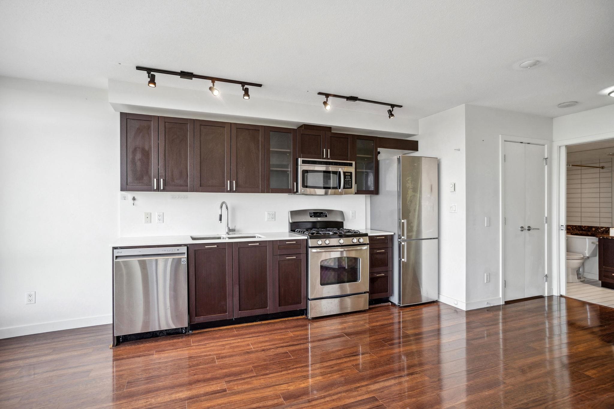 Additional image 5 of 810-4815 Eldorado Mews, Vancouver, BC, V5R 0B2