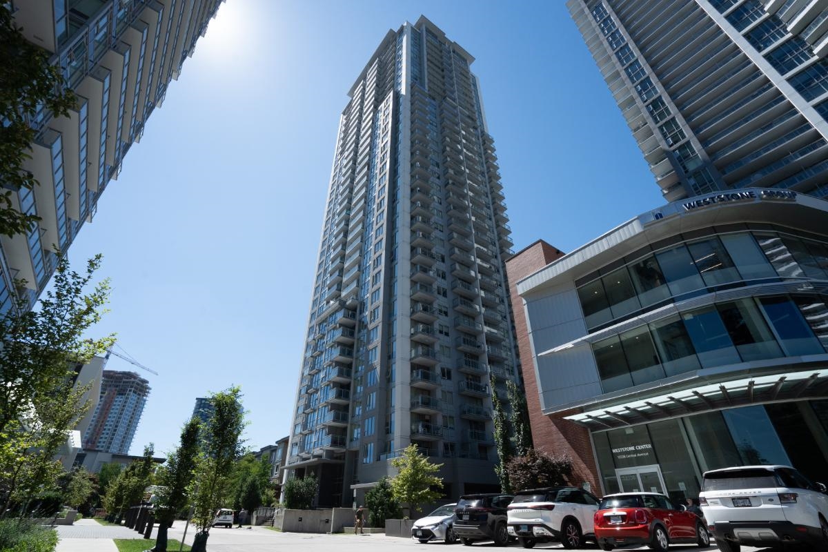 11XX-13325 102a Avenue, Surrey, BC, V3T 0J5