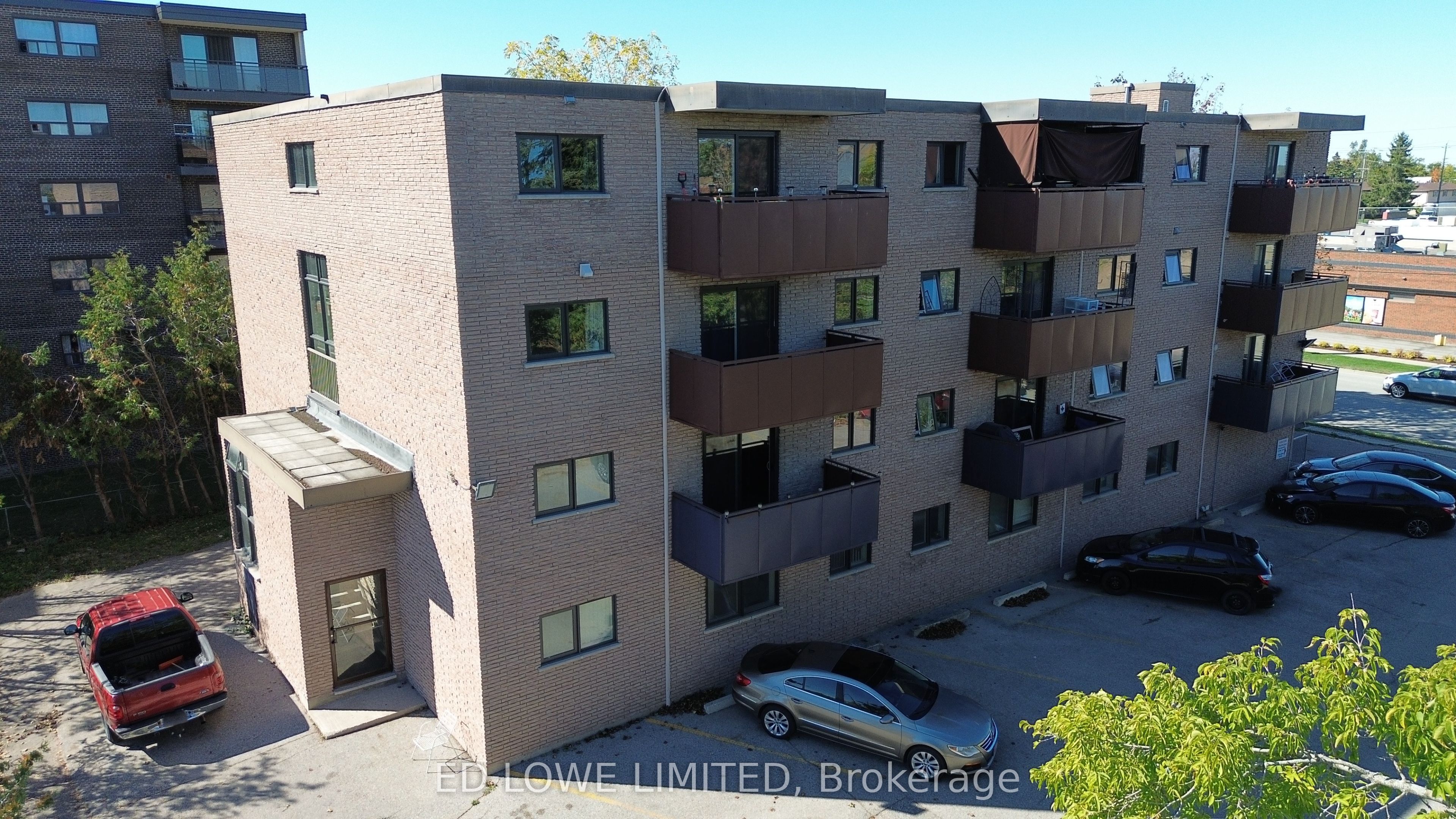 401-7 Fittons Road E, Orillia, ON, L3V 5E8 photo 2
