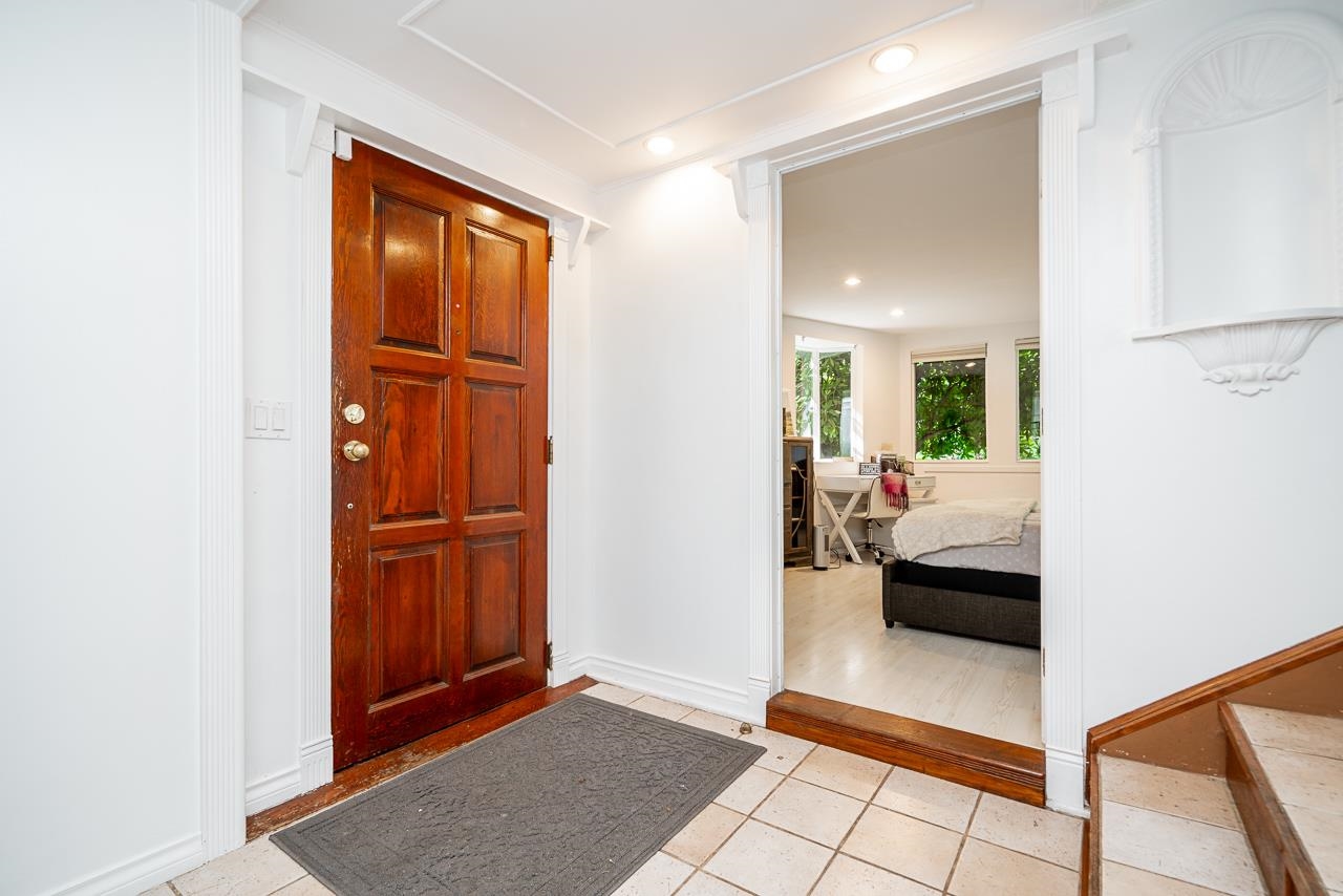 Additional image 6 of 23942 Fern Crescent, Maple Ridge, BC, V4R 2S3