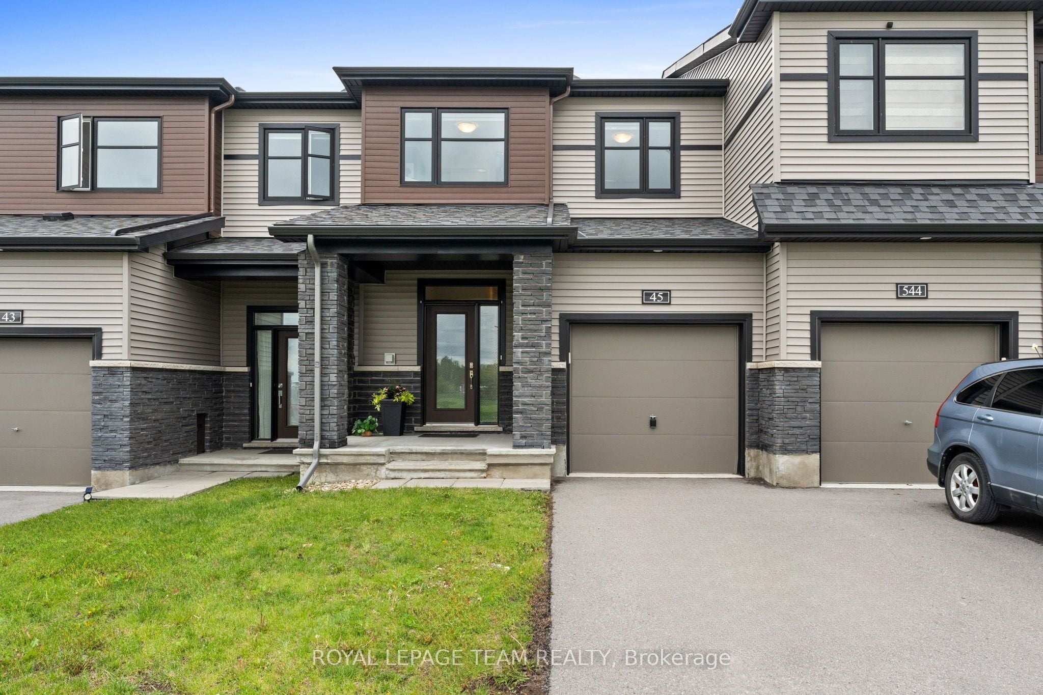 Additional image 2 of 45 Finglas Court N, Ottawa, ON, K2J 6Y6