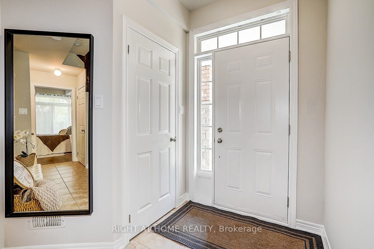 15-151 Silverwood Avenue, Richmond Hill, ON, L4S 0C9 photo 3