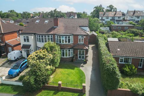 Earlswood Avenue, Roundhay, Leeds LS8