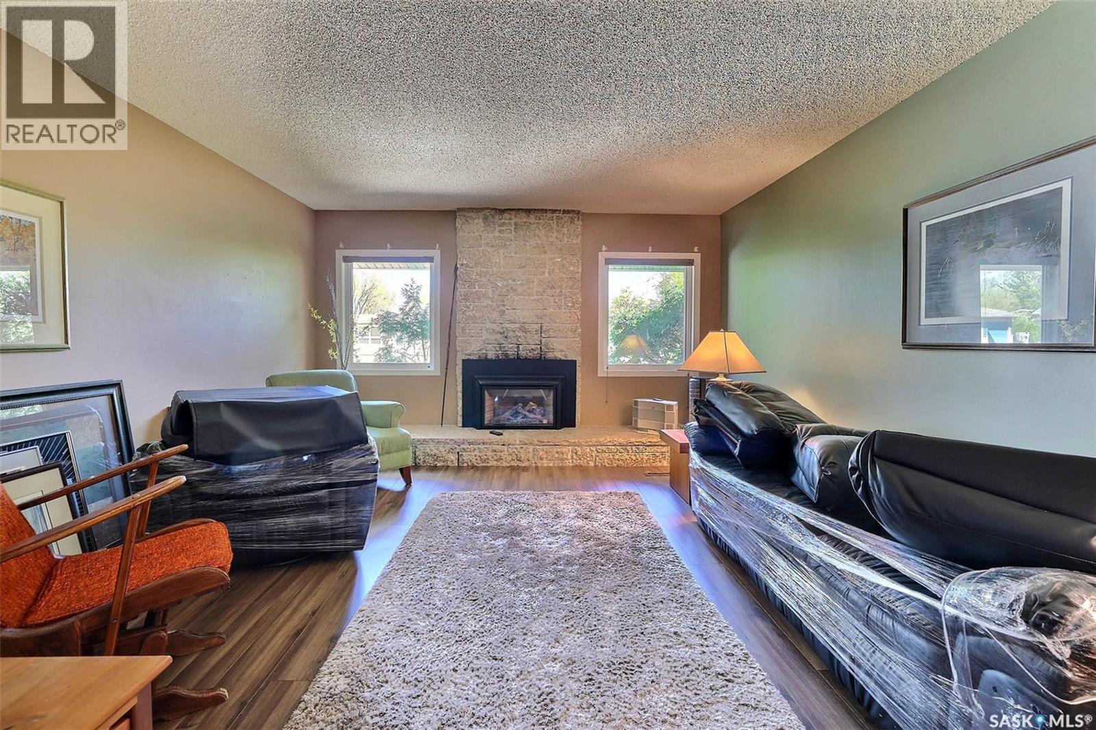 97 Compton Road, Regina, SK, S4S2Y4 photo 2