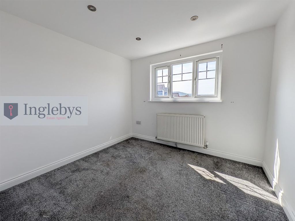 Additional image 16 of 5 bed semi-detached house for saleTrevose Close, Redcar TS10