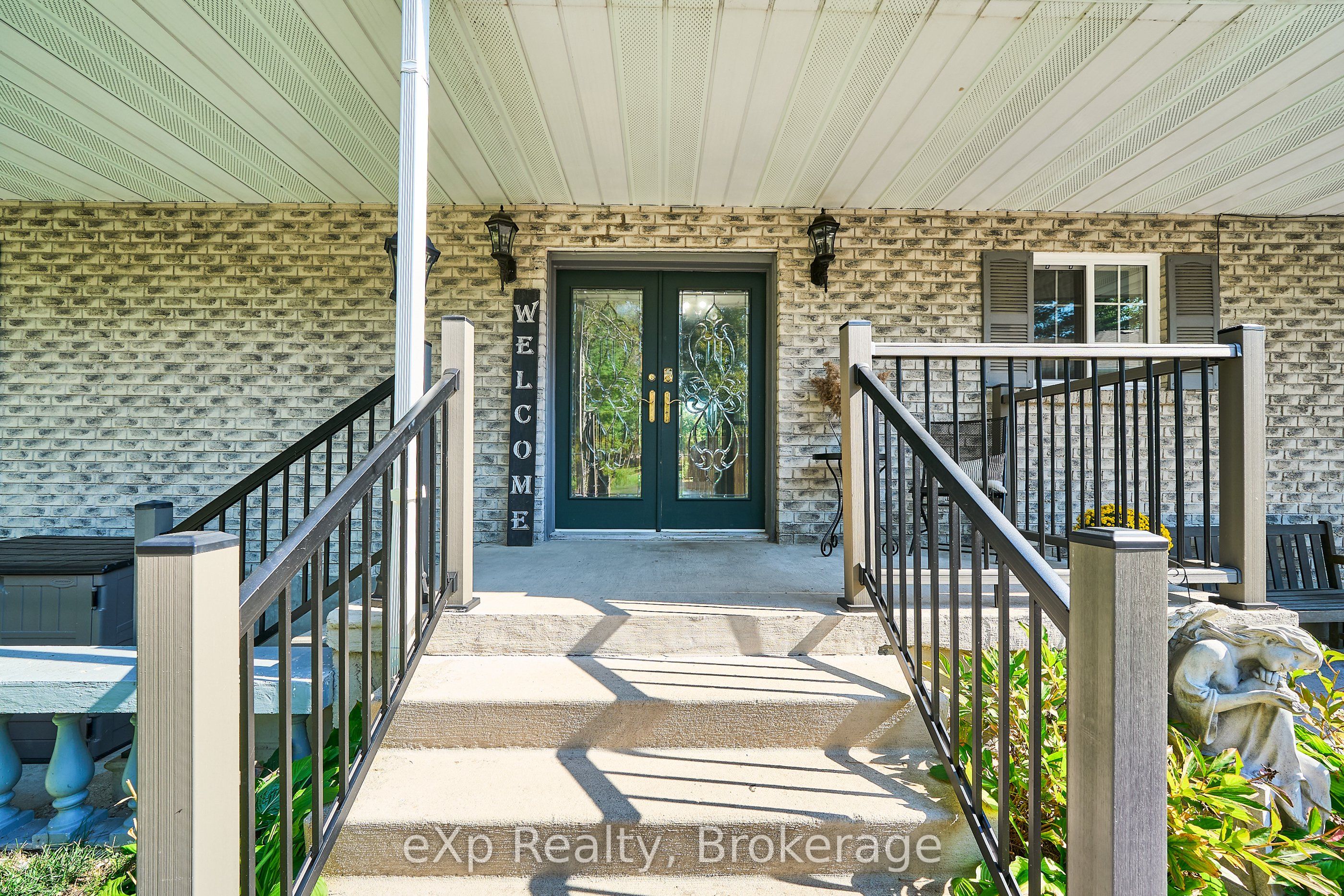 9 Hilda Avenue, Uxbridge, ON, L9P 1R2 photo 4