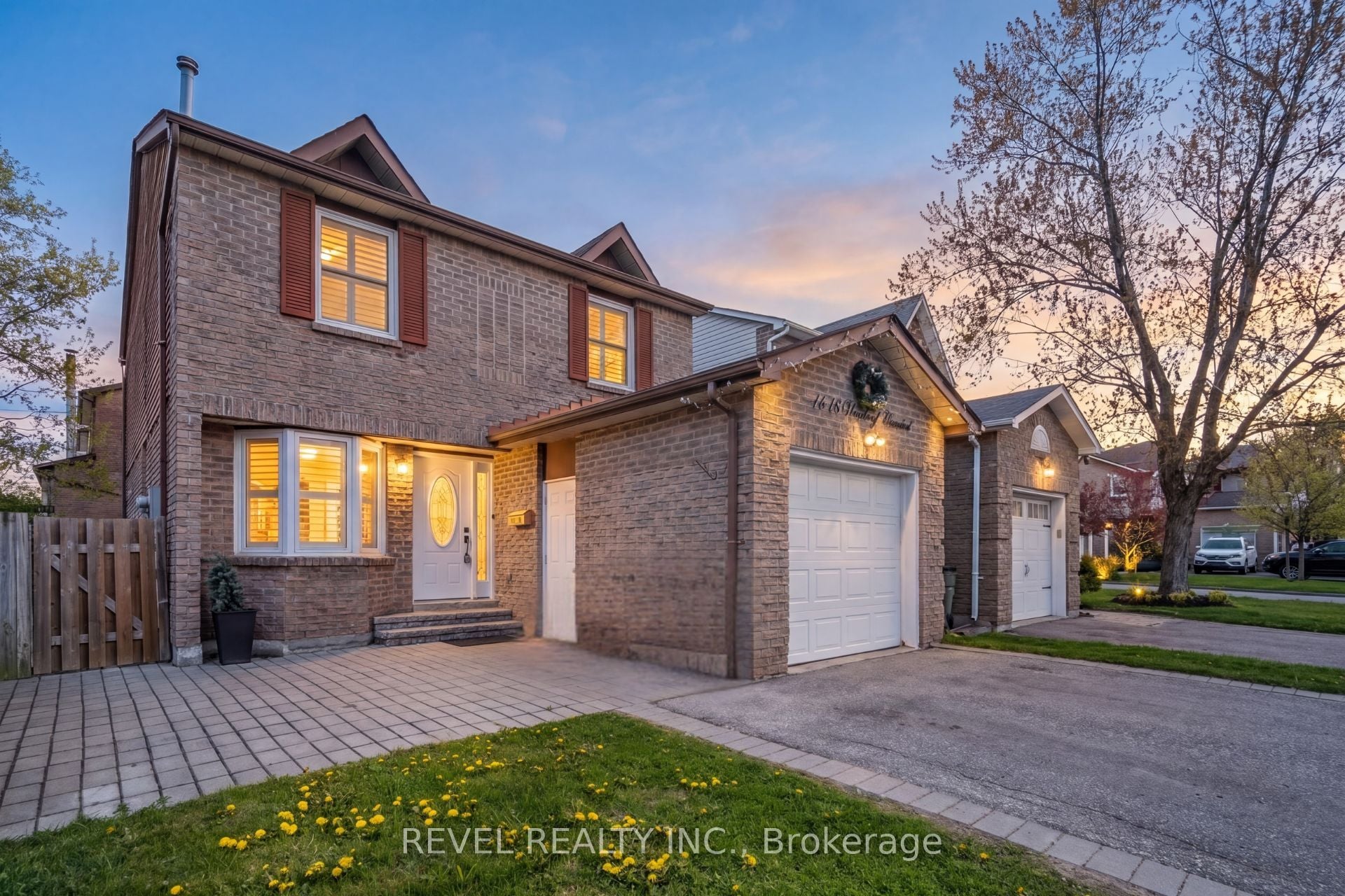 1518 Woodruff Crescent, Pickering, ON, L1V 3S6
