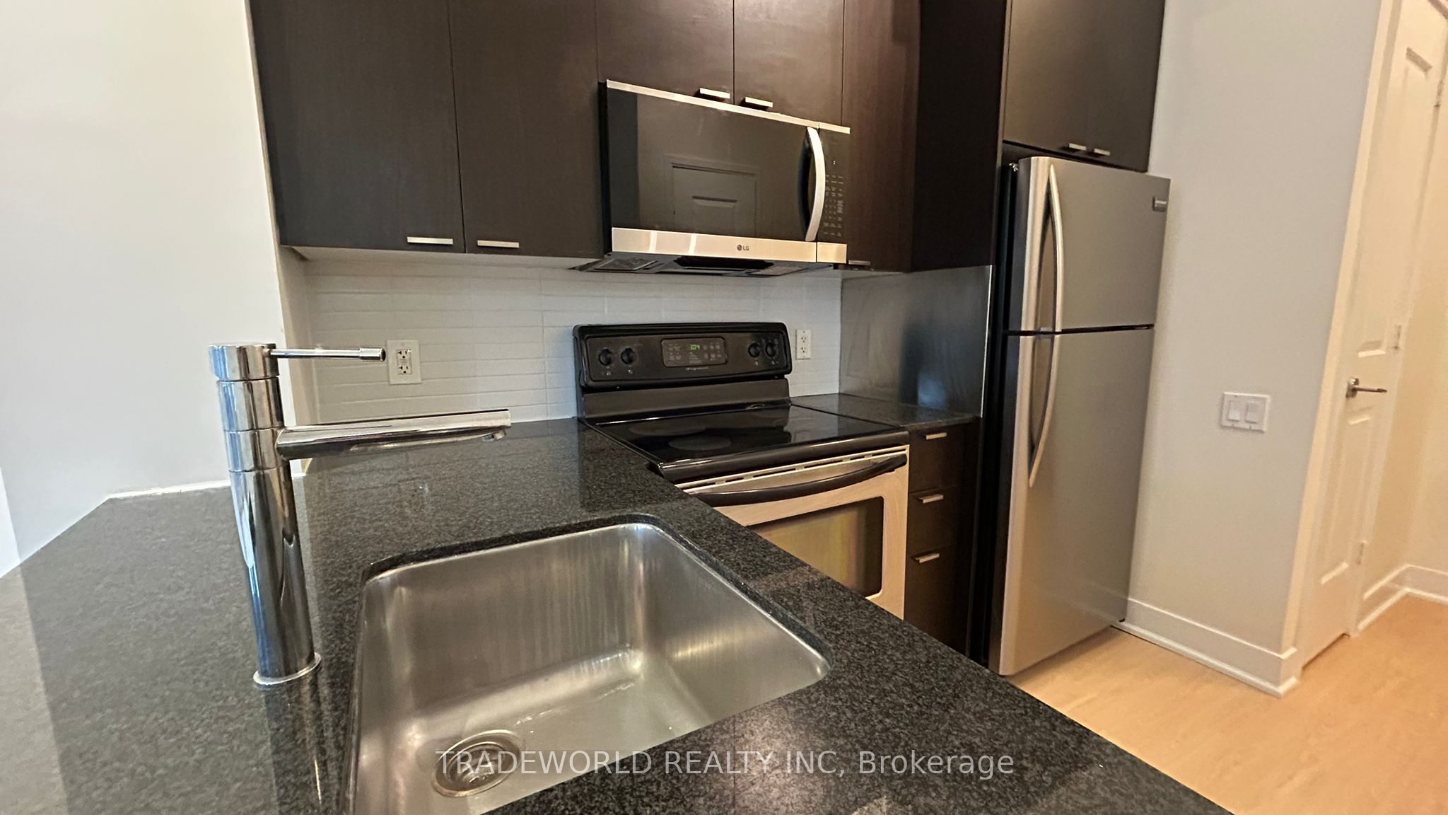 301-23 Sheppard Avenue E, Toronto, ON, M2N 0C8 photo 5